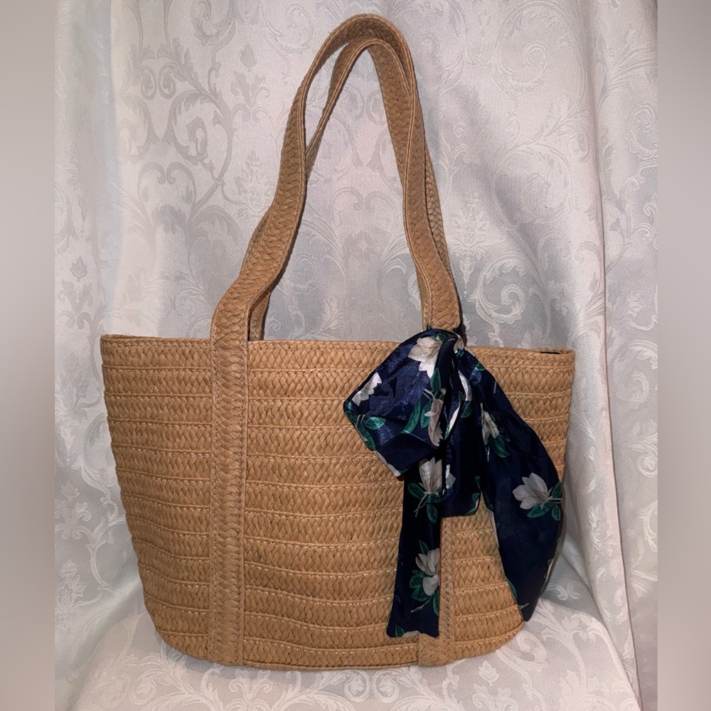 Draper James The Everyday Straw bag & Scarf - Picture 2 of 16